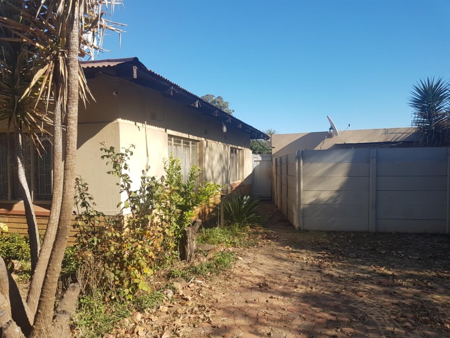 Commercial Property for Sale in Zuurfontein Gauteng