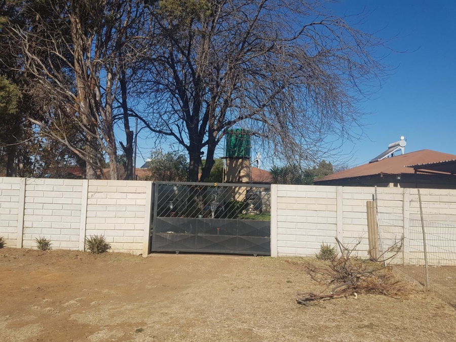 Commercial Property for Sale in Zuurfontein Gauteng