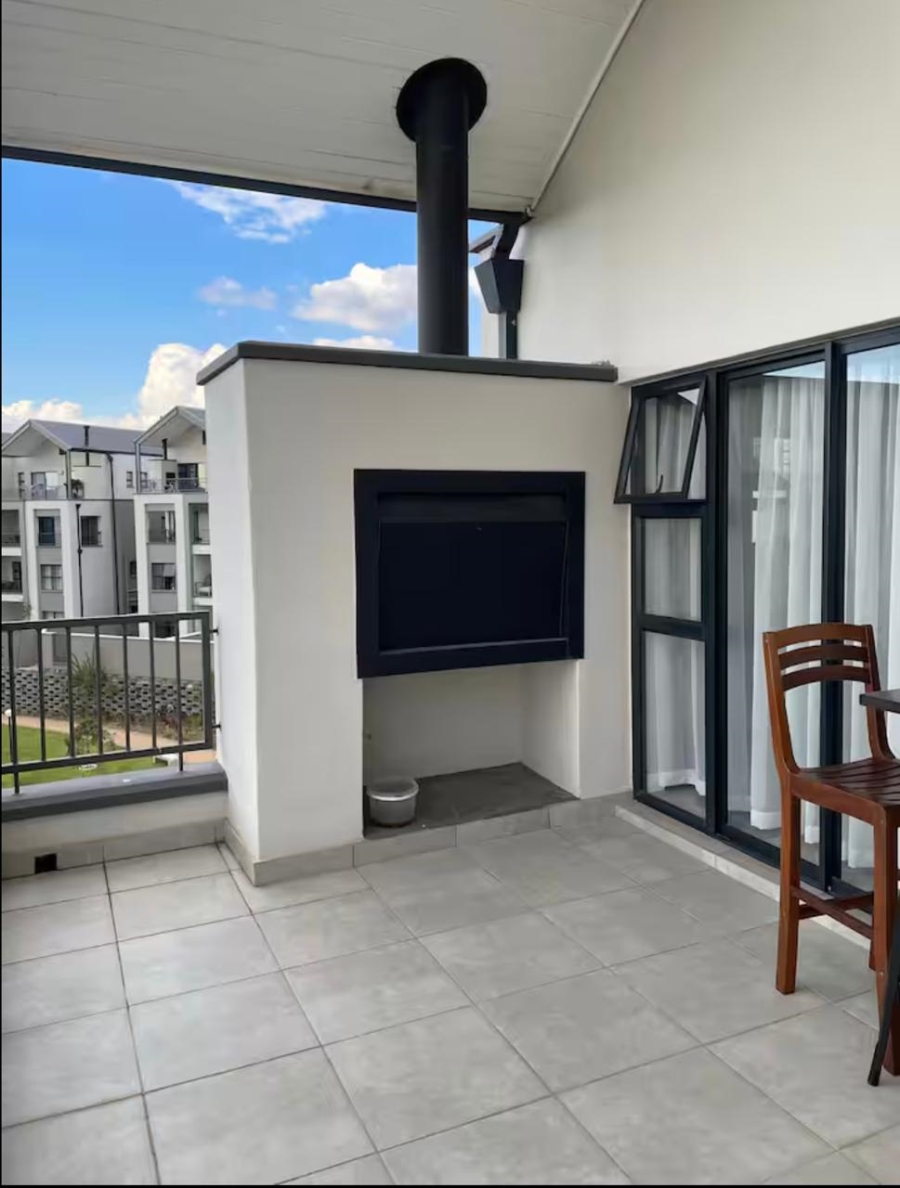 To Let 2 Bedroom Property for Rent in Waterfall Gauteng