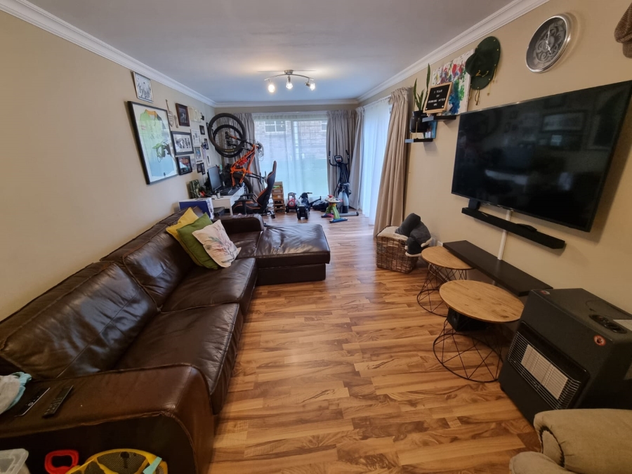 2 Bedroom Property for Sale in Liefde en Vrede Gauteng