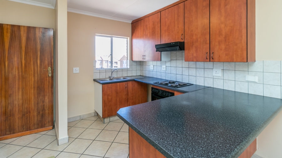 2 Bedroom Property for Sale in Vorna Valley Gauteng