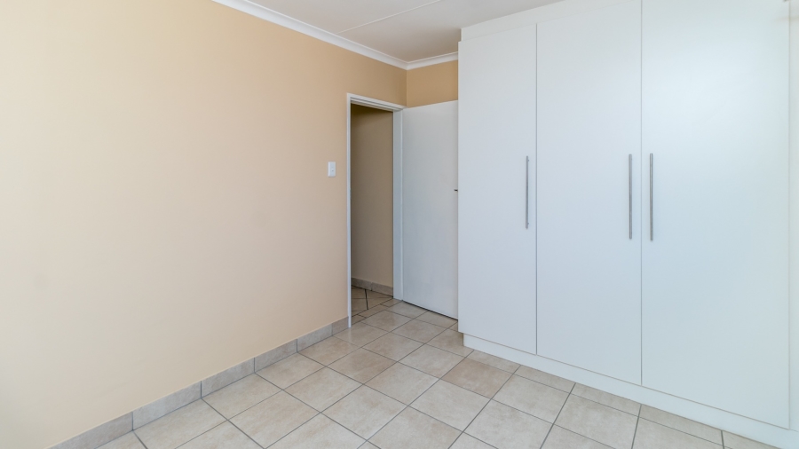 2 Bedroom Property for Sale in Vorna Valley Gauteng