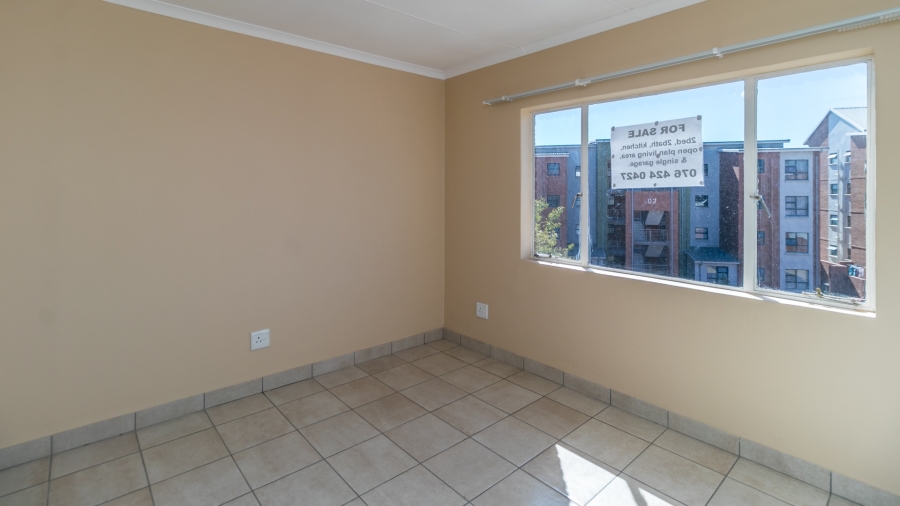 2 Bedroom Property for Sale in Vorna Valley Gauteng