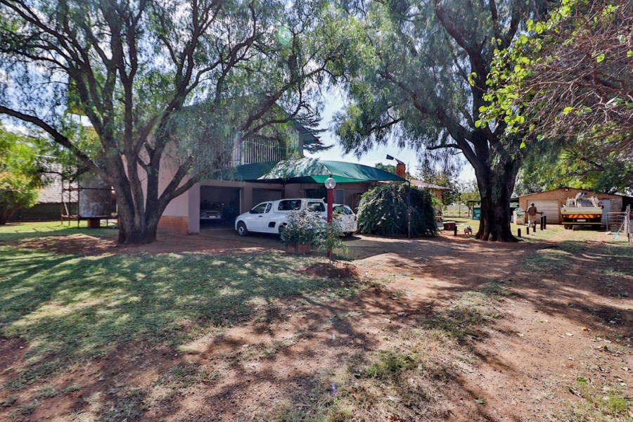 4 Bedroom Property for Sale in Ebner On Vaal Gauteng