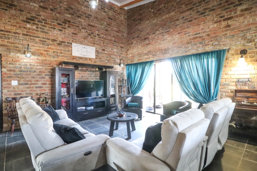 2 Bedroom Property for Sale in Kaalplaats East Gauteng