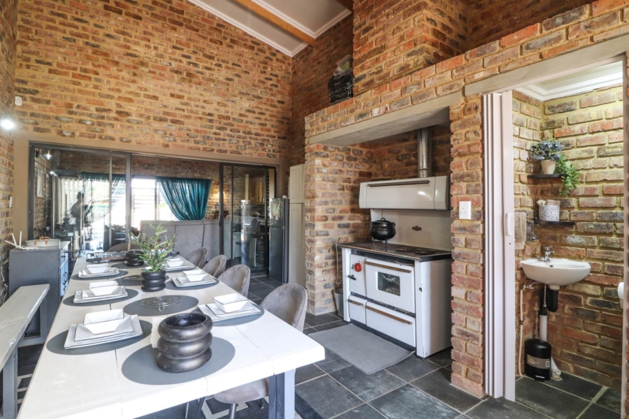 2 Bedroom Property for Sale in Kaalplaats East Gauteng