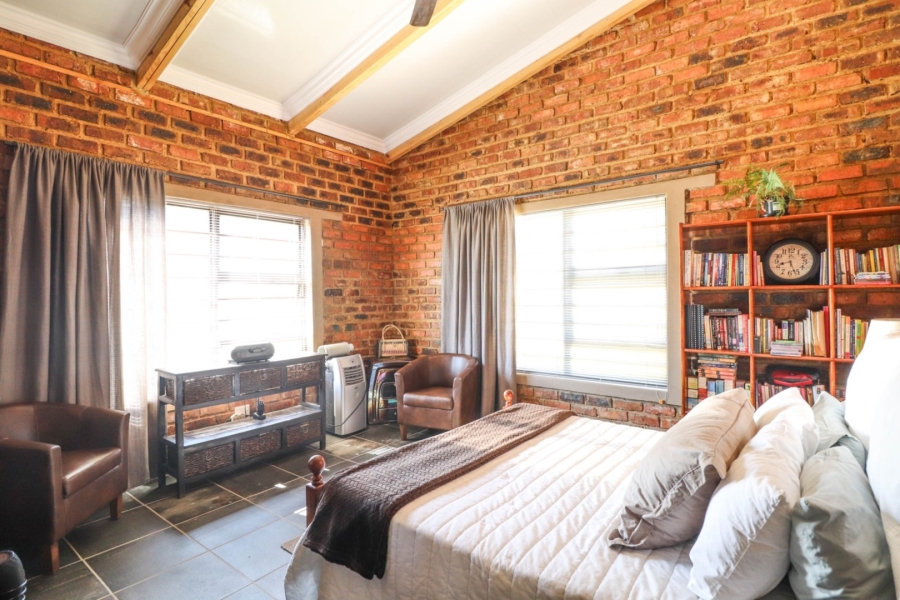 2 Bedroom Property for Sale in Kaalplaats East Gauteng