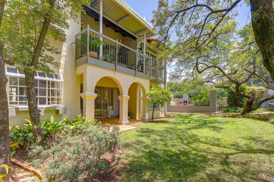 2 Bedroom Property for Sale in Bryanston Gauteng