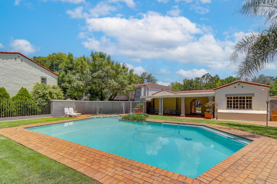 2 Bedroom Property for Sale in Bryanston Gauteng