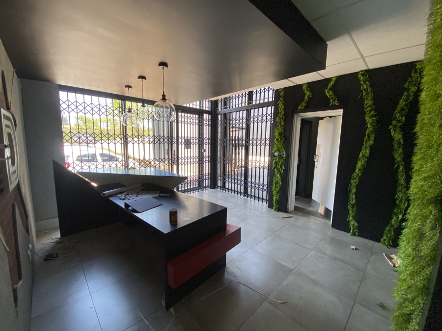 To Let commercial Property for Rent in Louwlardia Gauteng