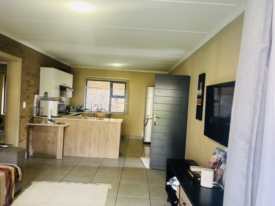 2 Bedroom Property for Sale in Pomona Gauteng