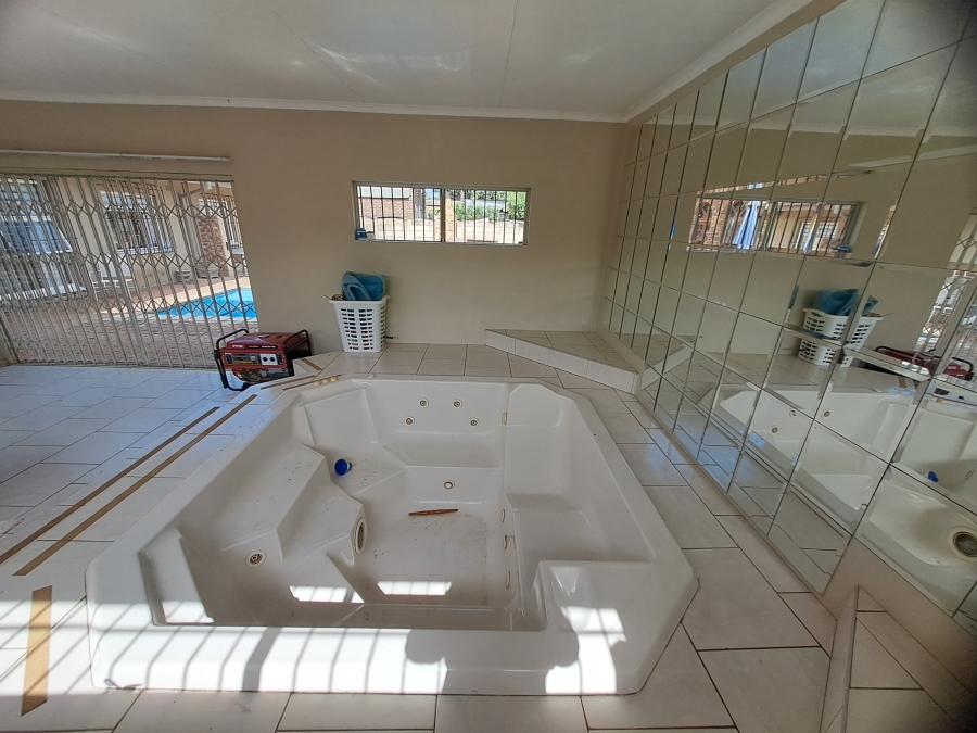 3 Bedroom Property for Sale in Meyerton Central Gauteng