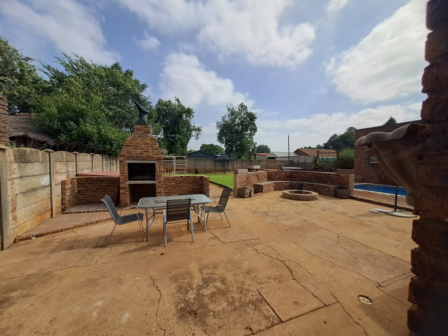 3 Bedroom Property for Sale in Meyerton Central Gauteng