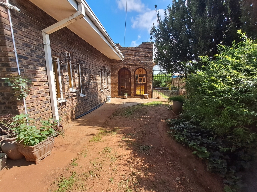 3 Bedroom Property for Sale in Meyerton Central Gauteng