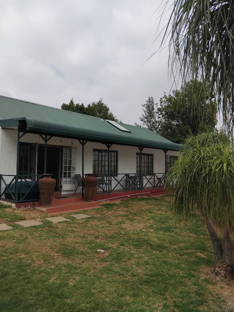 3 Bedroom Property for Sale in Vorna Valley Gauteng