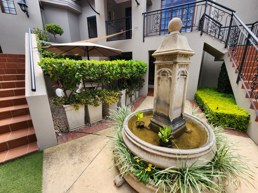 To Let 1 Bedroom Property for Rent in Waterkloof Ridge Gauteng