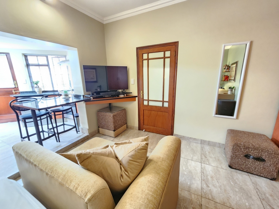 To Let 1 Bedroom Property for Rent in Waterkloof Ridge Gauteng