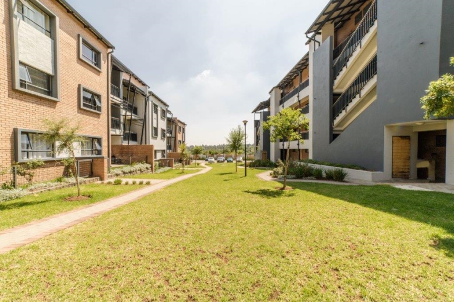 2 Bedroom Property for Sale in Vorna Valley Gauteng