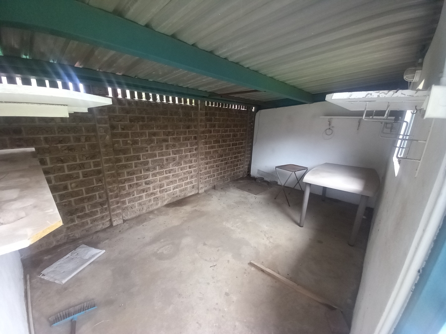 To Let 3 Bedroom Property for Rent in Farrarmere Gauteng