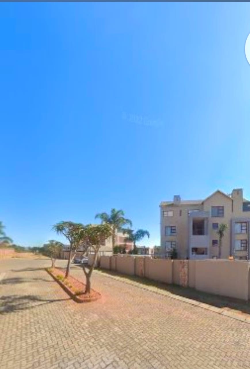 2 Bedroom Property for Sale in Noordheuwel Gauteng