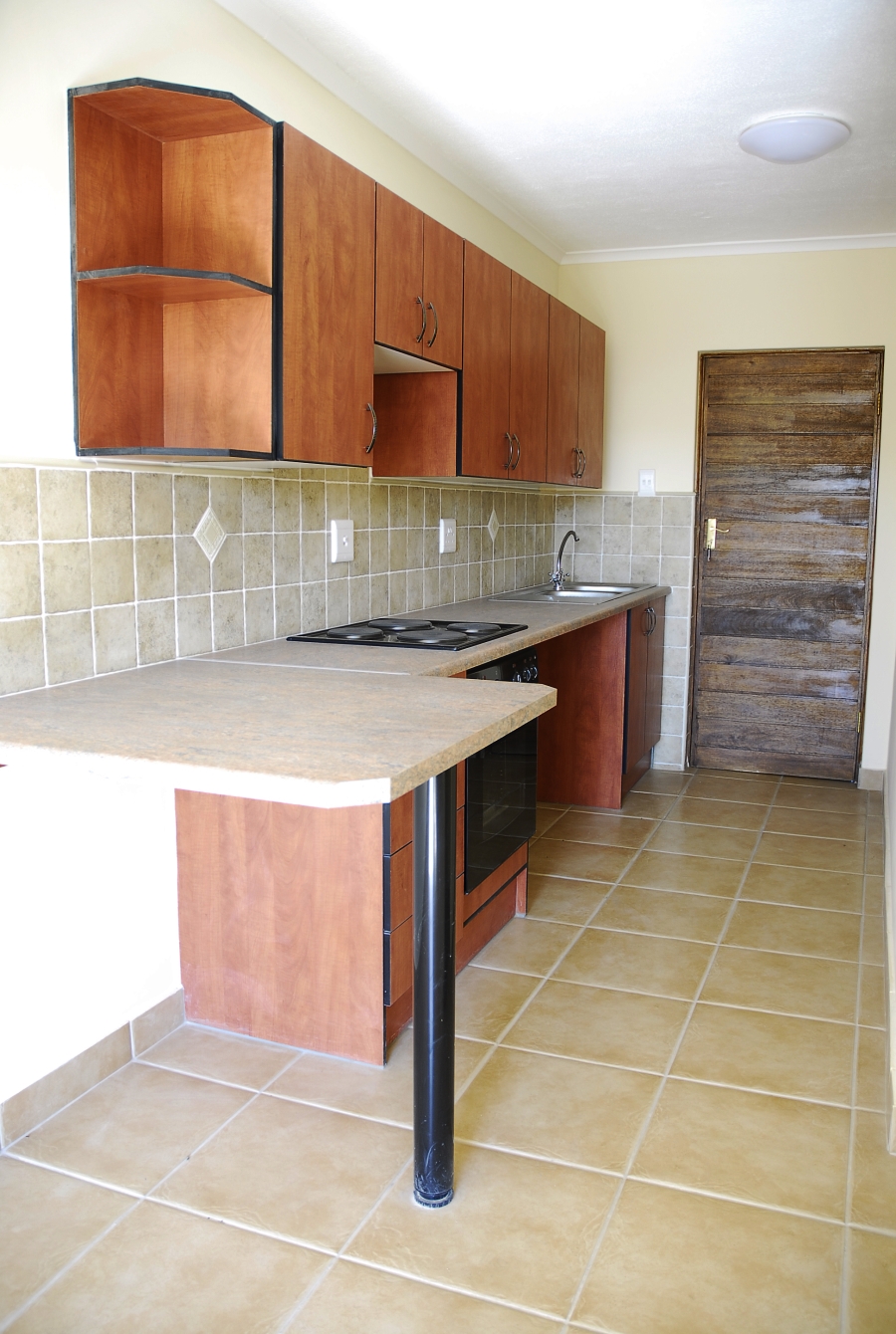 To Let 2 Bedroom Property for Rent in Castleview Gauteng