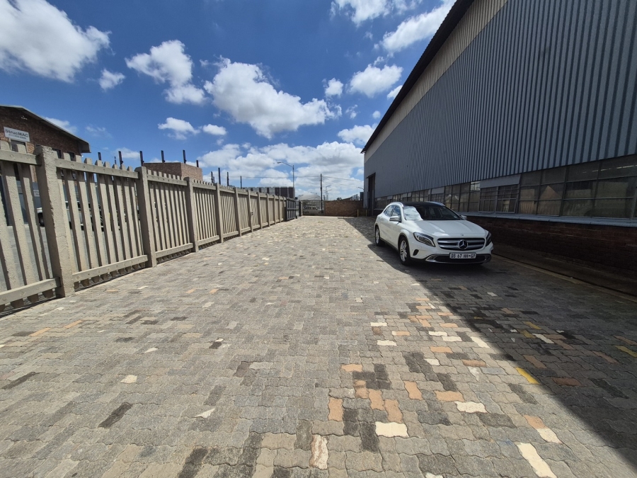 To Let commercial Property for Rent in Elandsfontein Gauteng