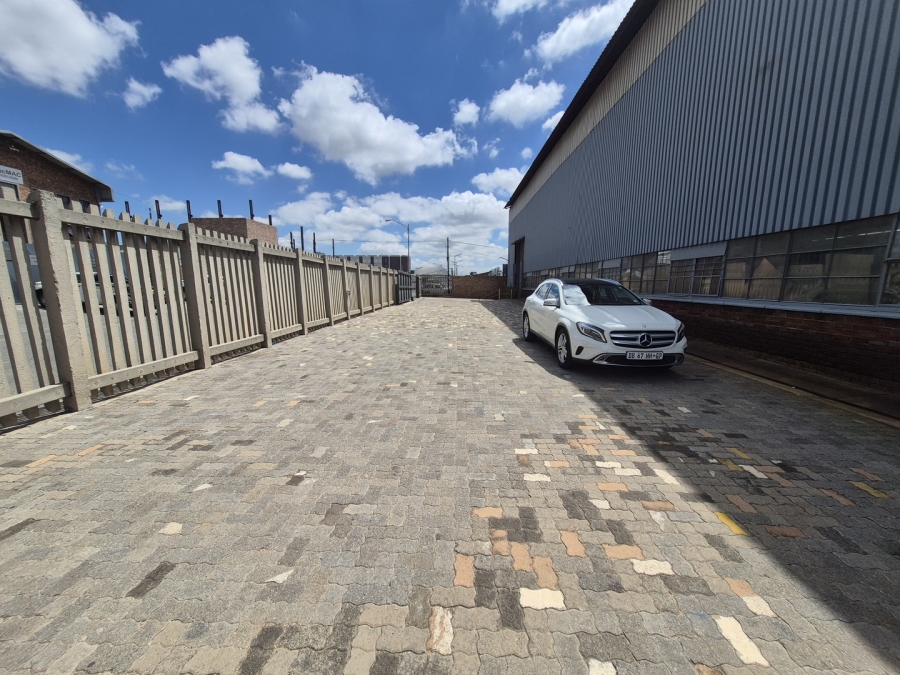 To Let commercial Property for Rent in Elandsfontein Gauteng