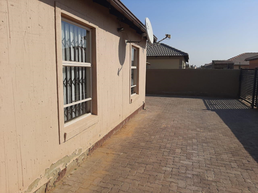 2 Bedroom Property for Sale in Vanderbijlpark CE 4 Gauteng