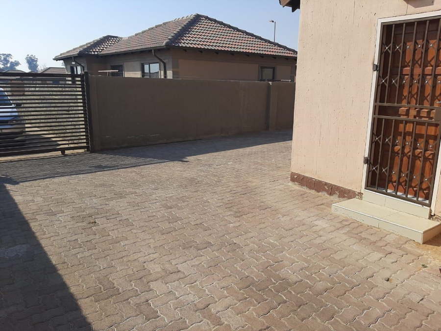 2 Bedroom Property for Sale in Vanderbijlpark CE 4 Gauteng