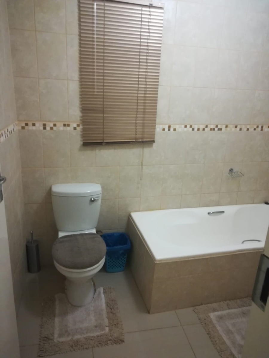 2 Bedroom Property for Sale in Vanderbijlpark CE 4 Gauteng