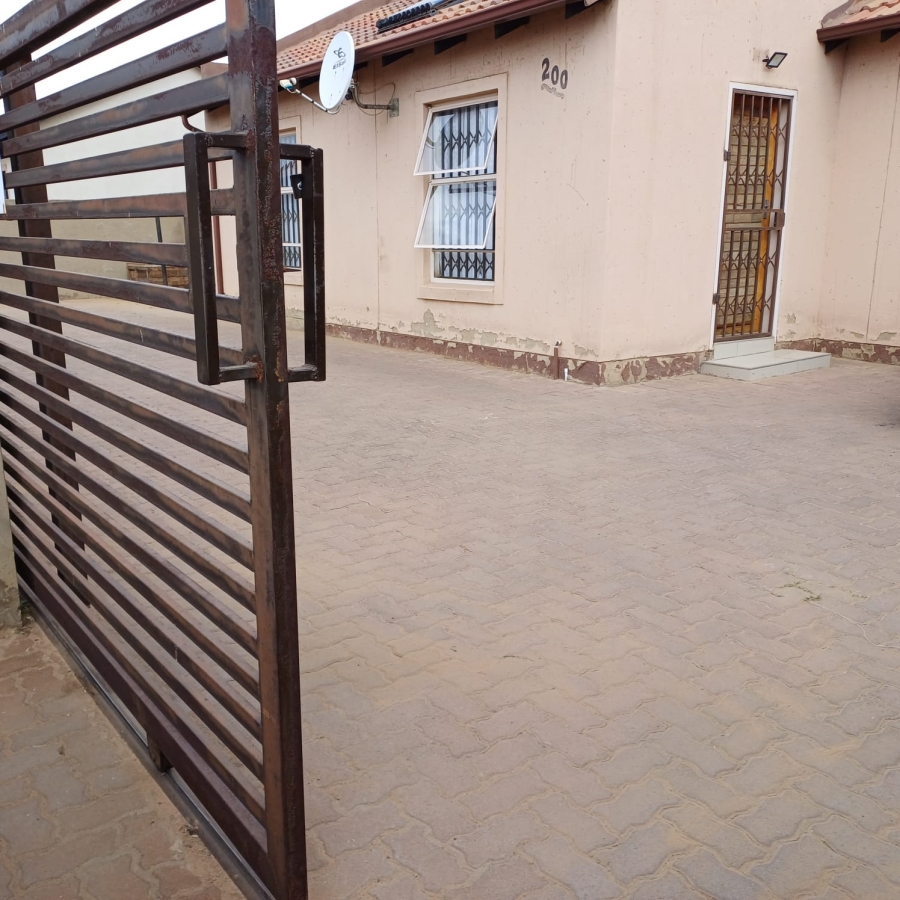 2 Bedroom Property for Sale in Vanderbijlpark CE 4 Gauteng