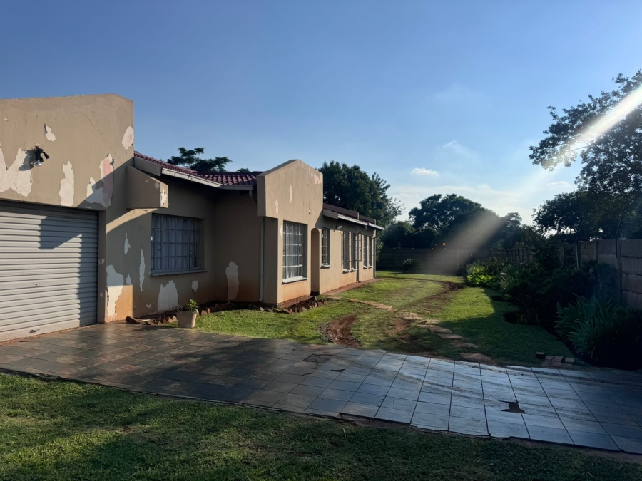 3 Bedroom Property for Sale in Dawn Park Gauteng