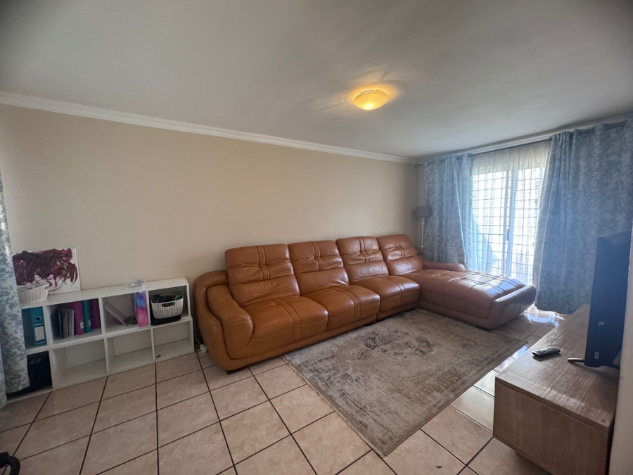 3 Bedroom Property for Sale in Dawn Park Gauteng