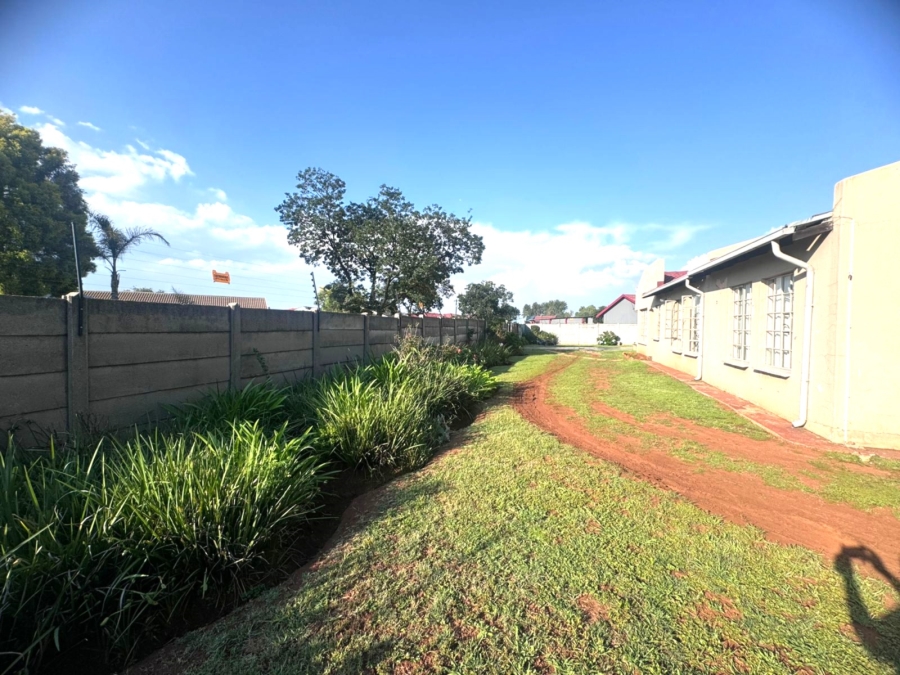 3 Bedroom Property for Sale in Dawn Park Gauteng