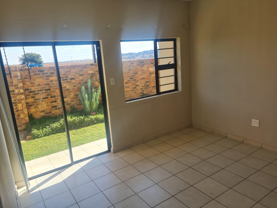 To Let 2 Bedroom Property for Rent in Dunnottar Gauteng