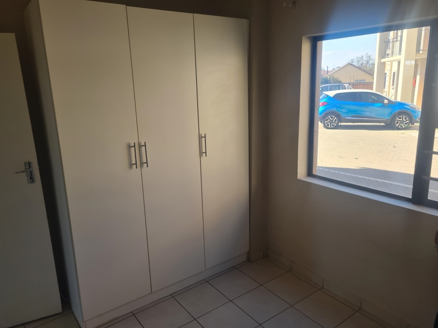 To Let 2 Bedroom Property for Rent in Dunnottar Gauteng