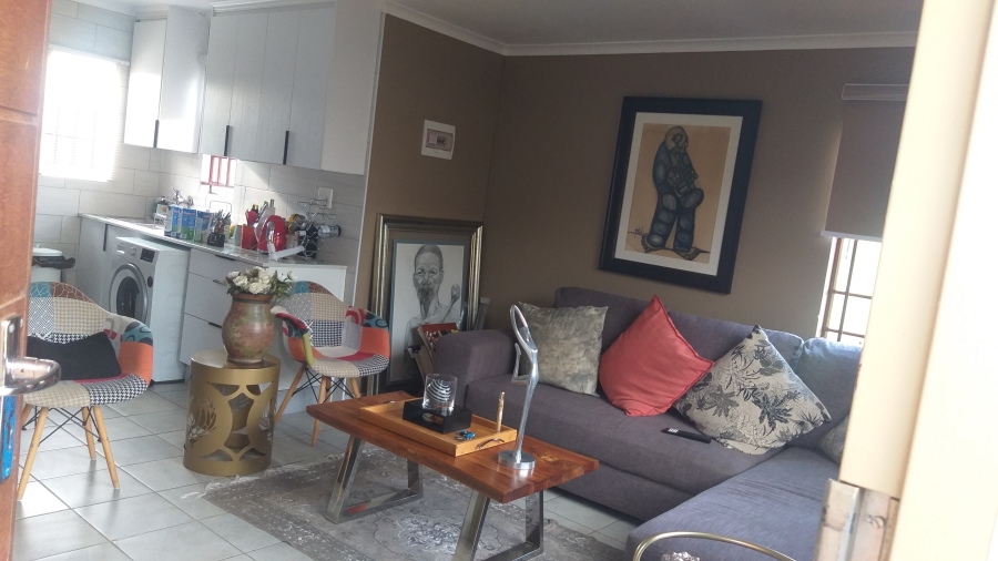 To Let 3 Bedroom Property for Rent in Sky City Gauteng