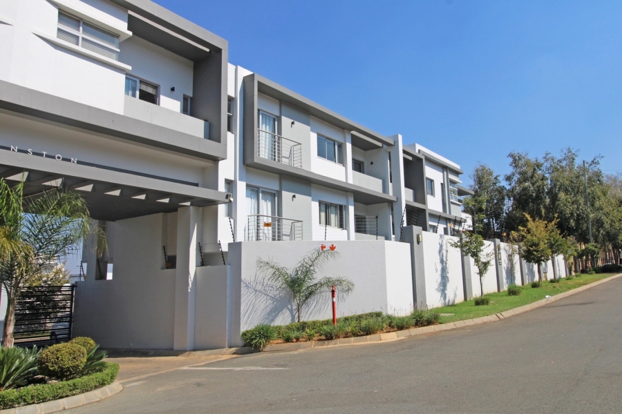 1 Bedroom Property for Sale in Bryanston East Gauteng