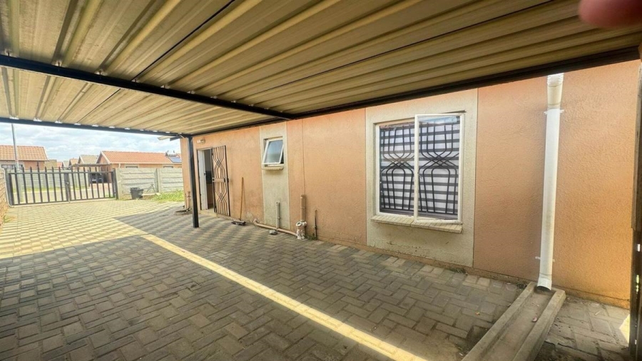 2 Bedroom Property for Sale in Windmill Park Gauteng