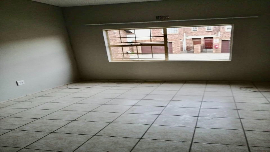 2 Bedroom Property for Sale in Crystal Park Gauteng