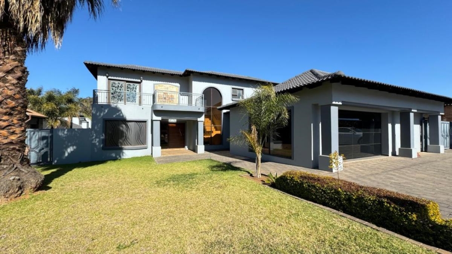 6 Bedroom Property for Sale in Helderwyk Gauteng