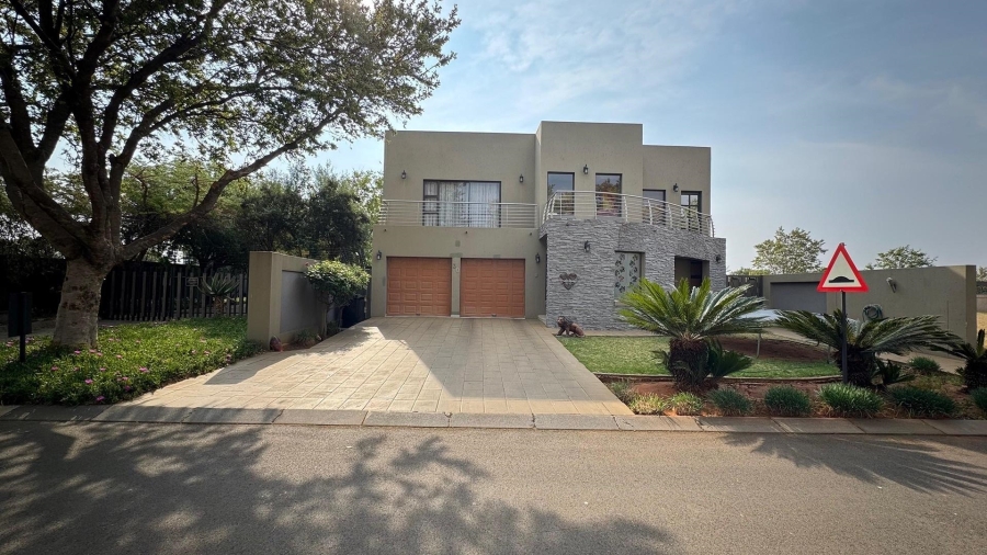 5 Bedroom Property for Sale in Clearwater Estate Gauteng