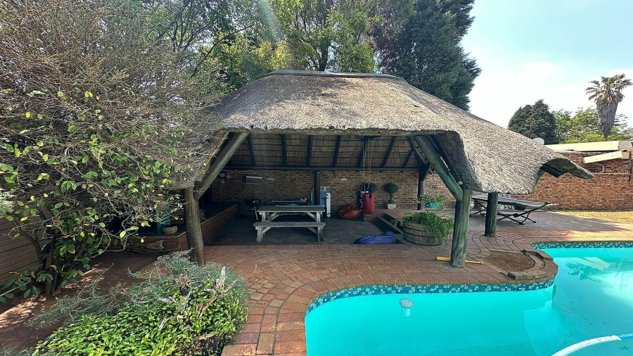 4 Bedroom Property for Sale in Morehill Gauteng