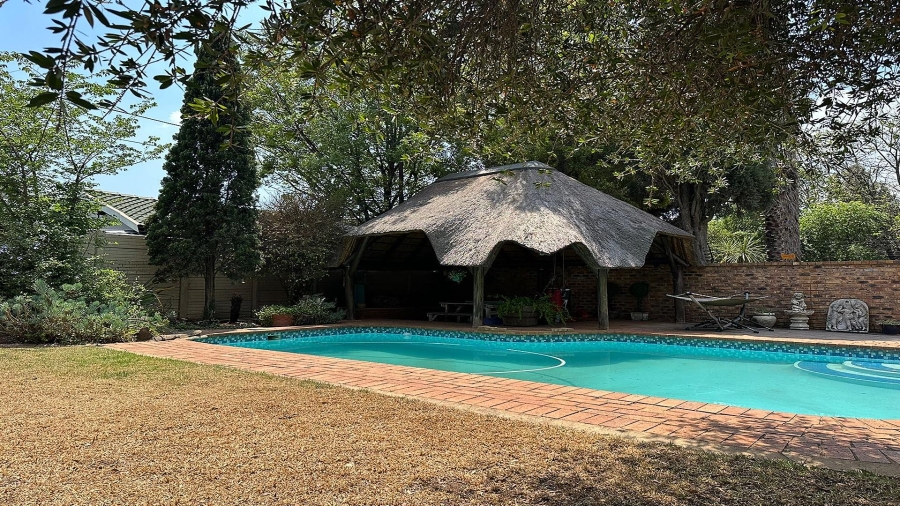 4 Bedroom Property for Sale in Morehill Gauteng