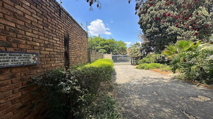 4 Bedroom Property for Sale in Morehill Gauteng