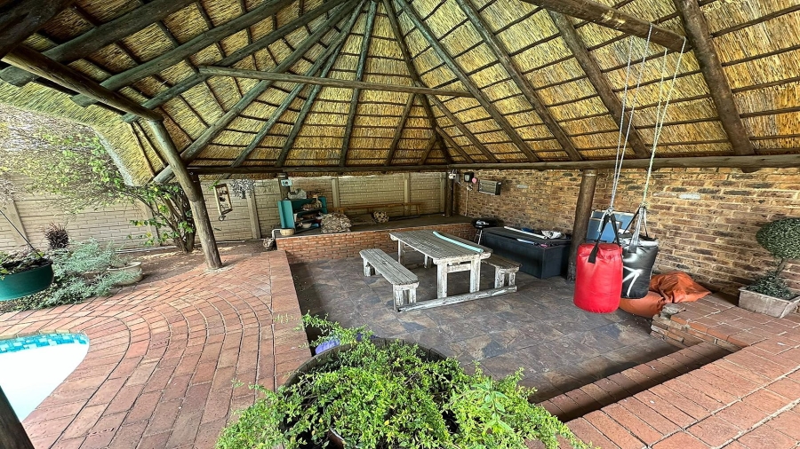 4 Bedroom Property for Sale in Morehill Gauteng