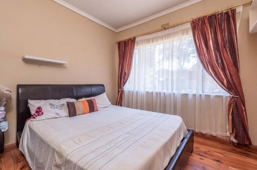 3 Bedroom Property for Sale in Glenvista Gauteng