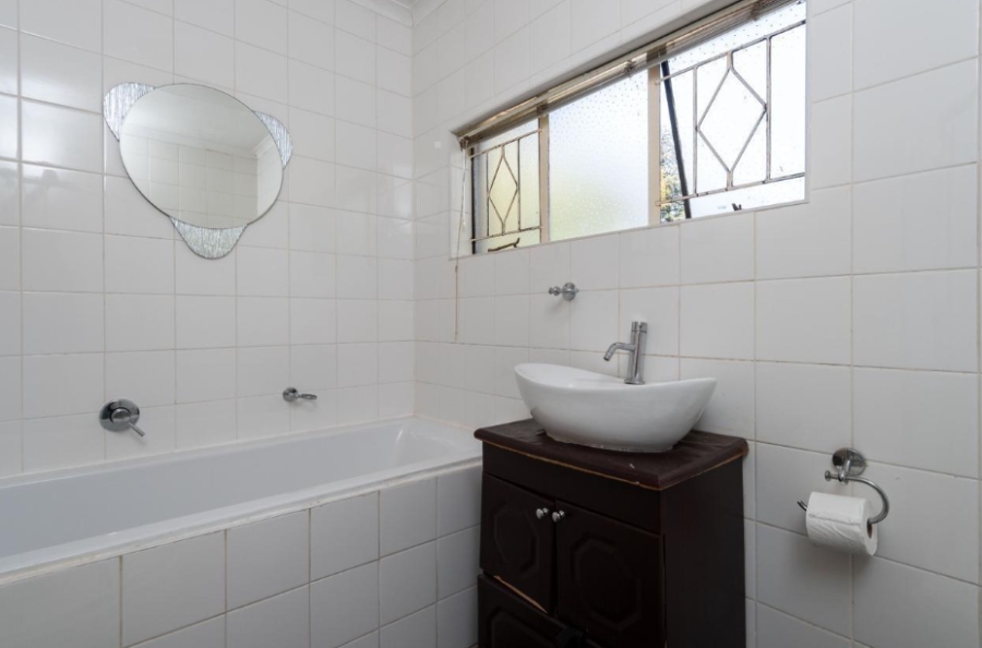 3 Bedroom Property for Sale in Glenvista Gauteng