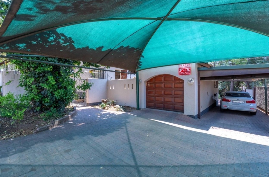 3 Bedroom Property for Sale in Glenvista Gauteng