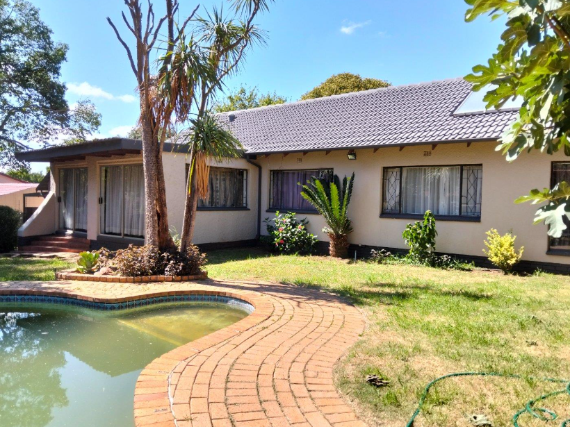 3 Bedroom Property for Sale in Glenvista Gauteng